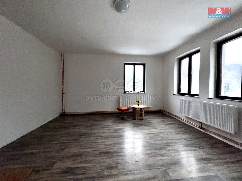 Pronájem bytu 1+kk, garsoniery 45 m², Smržovka