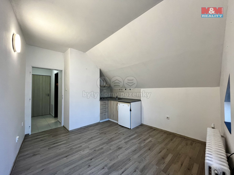 Pronájem bytu 1+kk, garsoniery 21 m², Ústí nad Orlicí