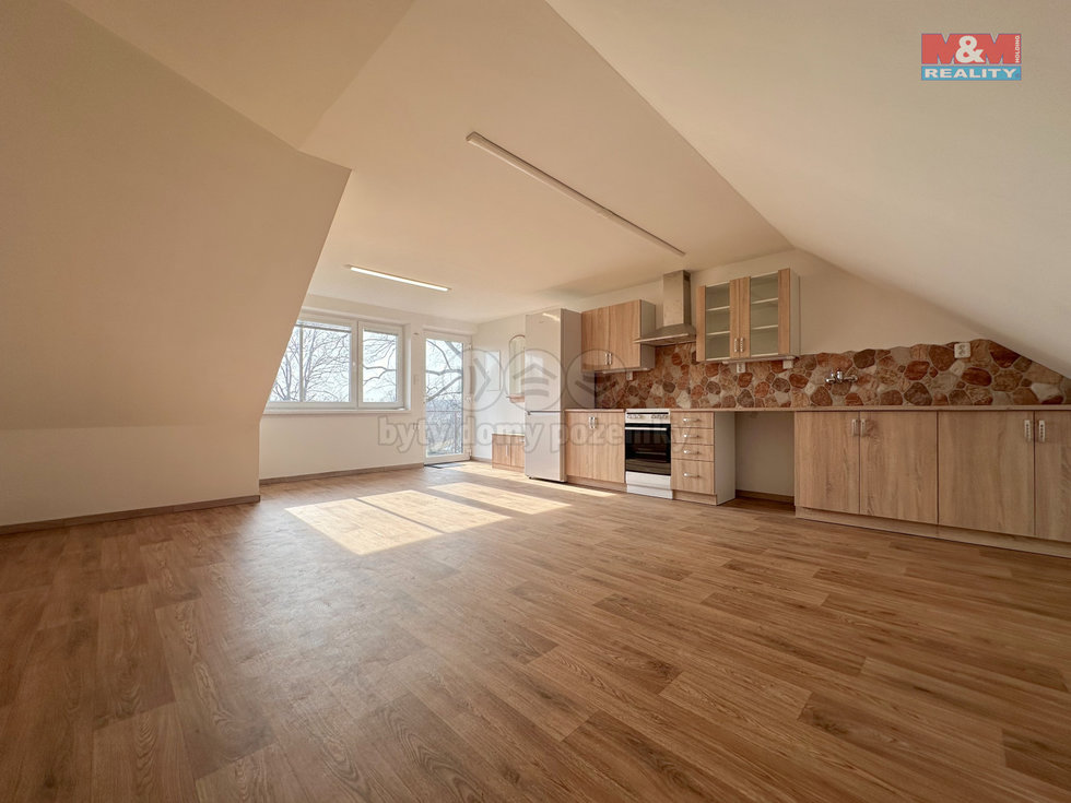 Pronájem bytu 1+1 53 m², Radiměř