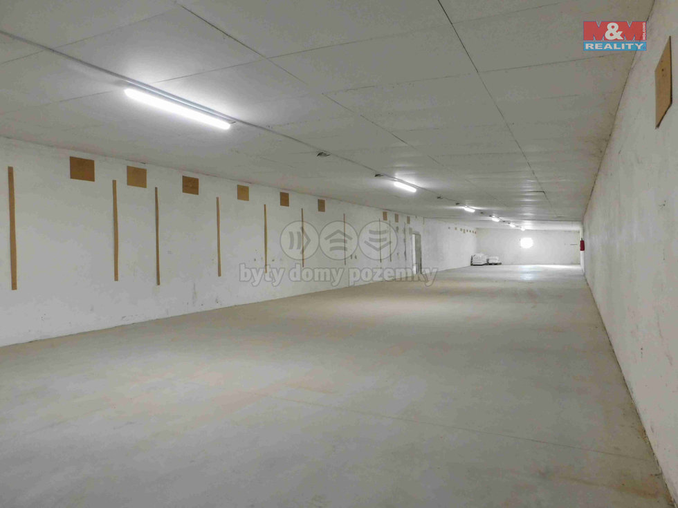 Pronájem skladu 260 m², Horní Moštěnice