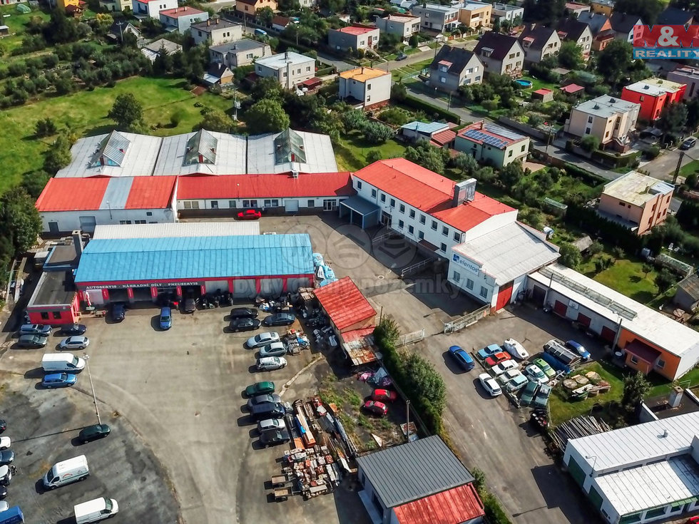 Prodej výrobního objektu 2800 m², Planá