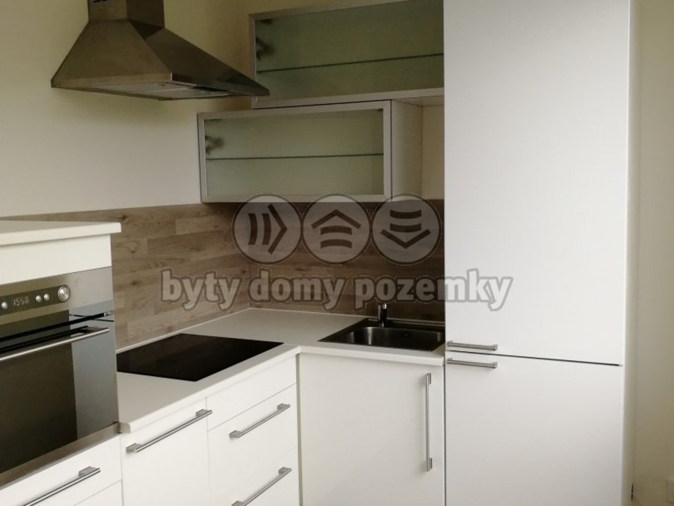 Pronájem bytu 2+1 57 m², Chomutov