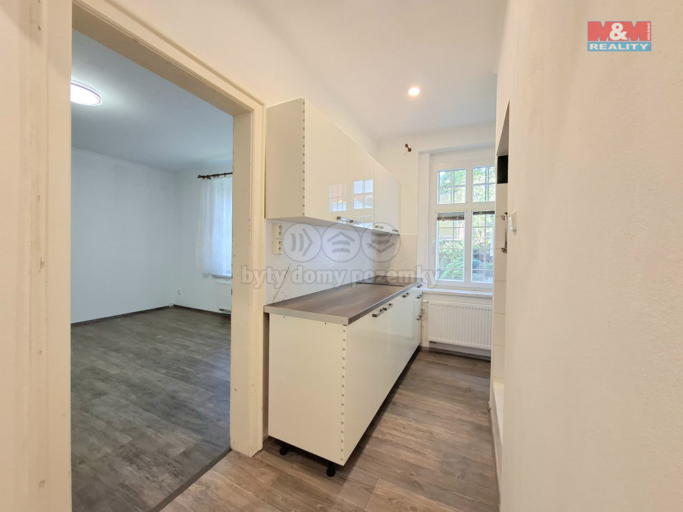 Pronájem bytu 1+1 35 m², Karlovy Vary