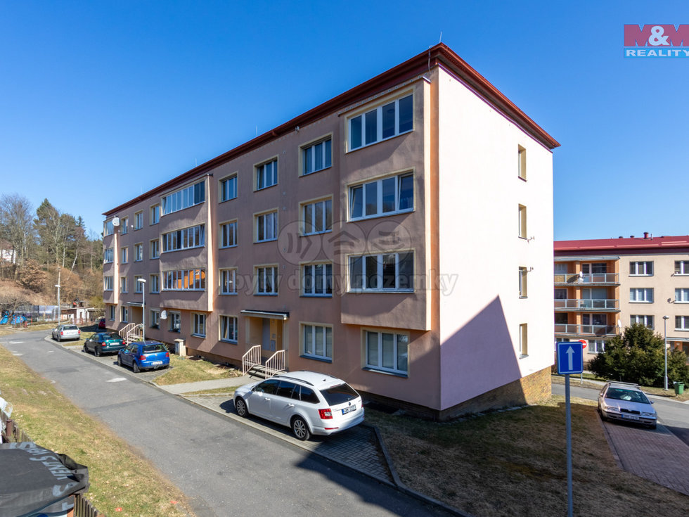 Pronájem bytu 1+1 35 m², Nová Role