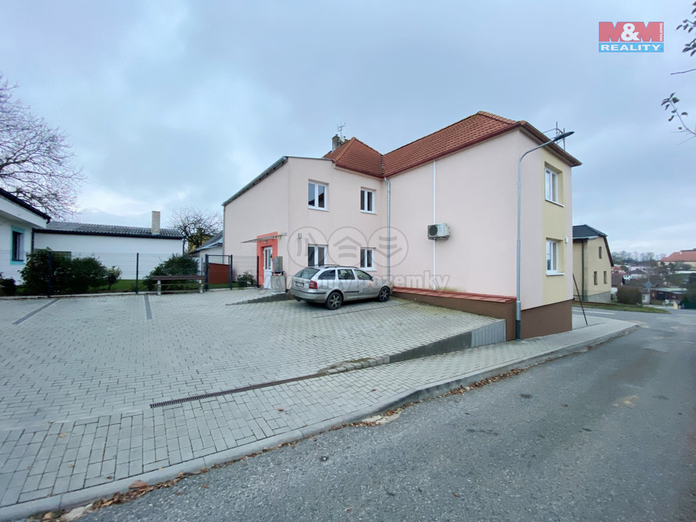 Pronájem bytu 3+kk 68 m², Dačice