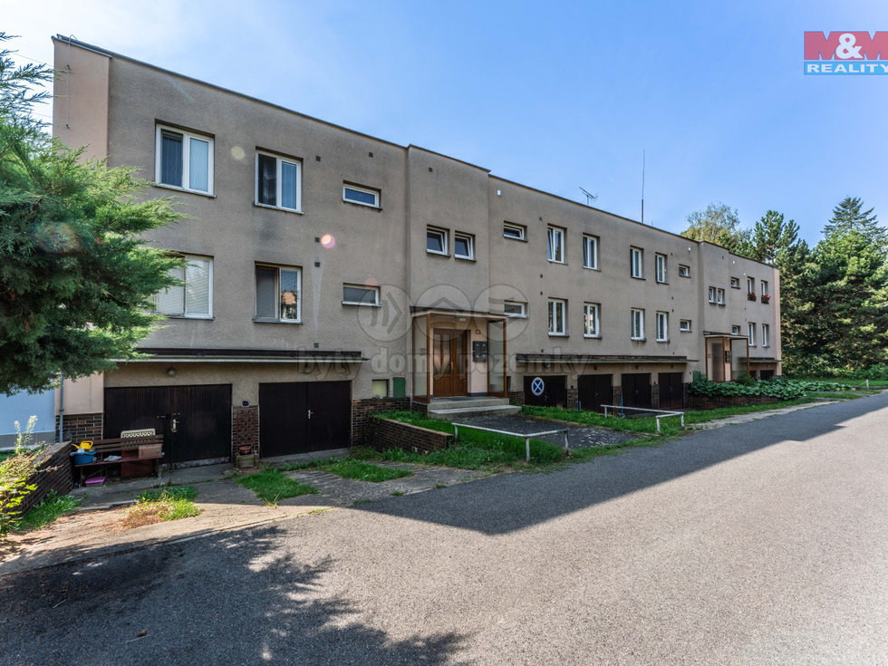 Prodej bytu 3+1 69 m², Hostivice