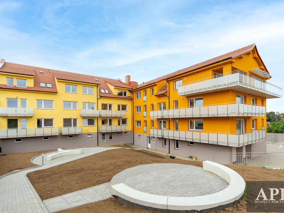 Prodej bytu 1+kk, garsoniery 2200 m², Uherský Brod