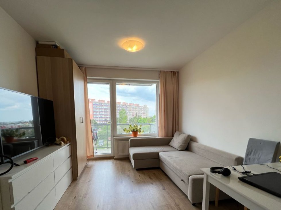 Pronájem bytu 1+kk, garsoniery 28 m², Praha