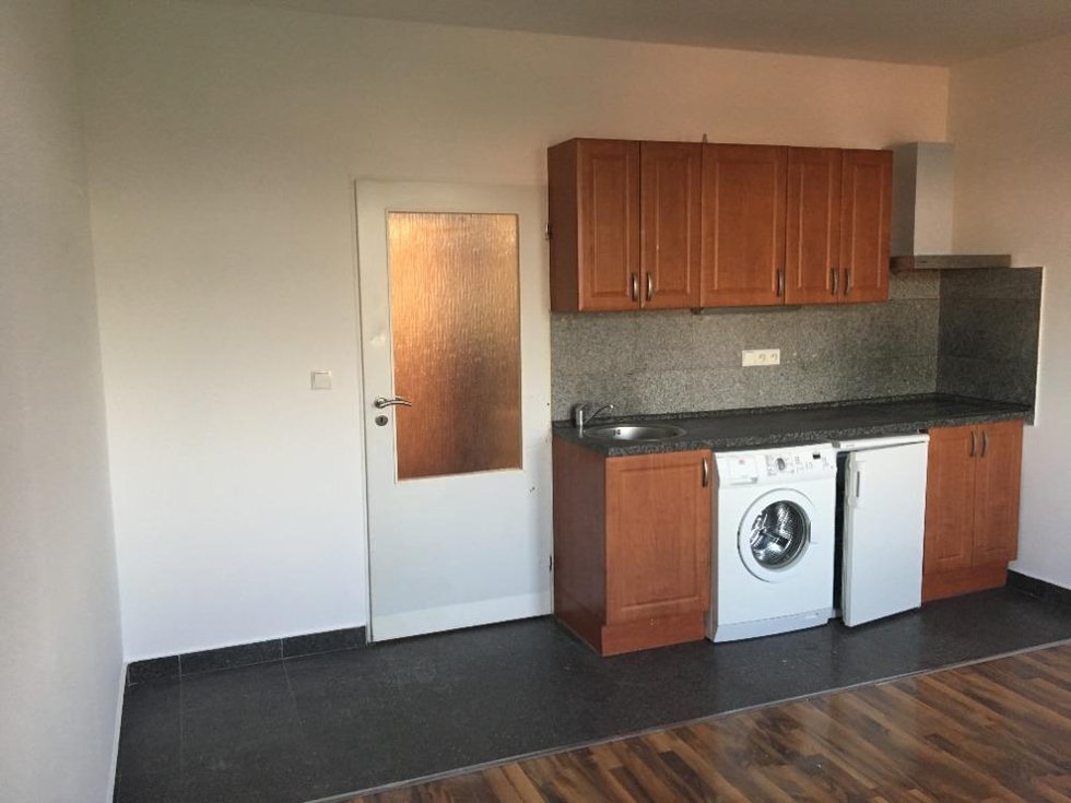 Pronájem bytu 1+kk, garsoniery 25 m², Praha