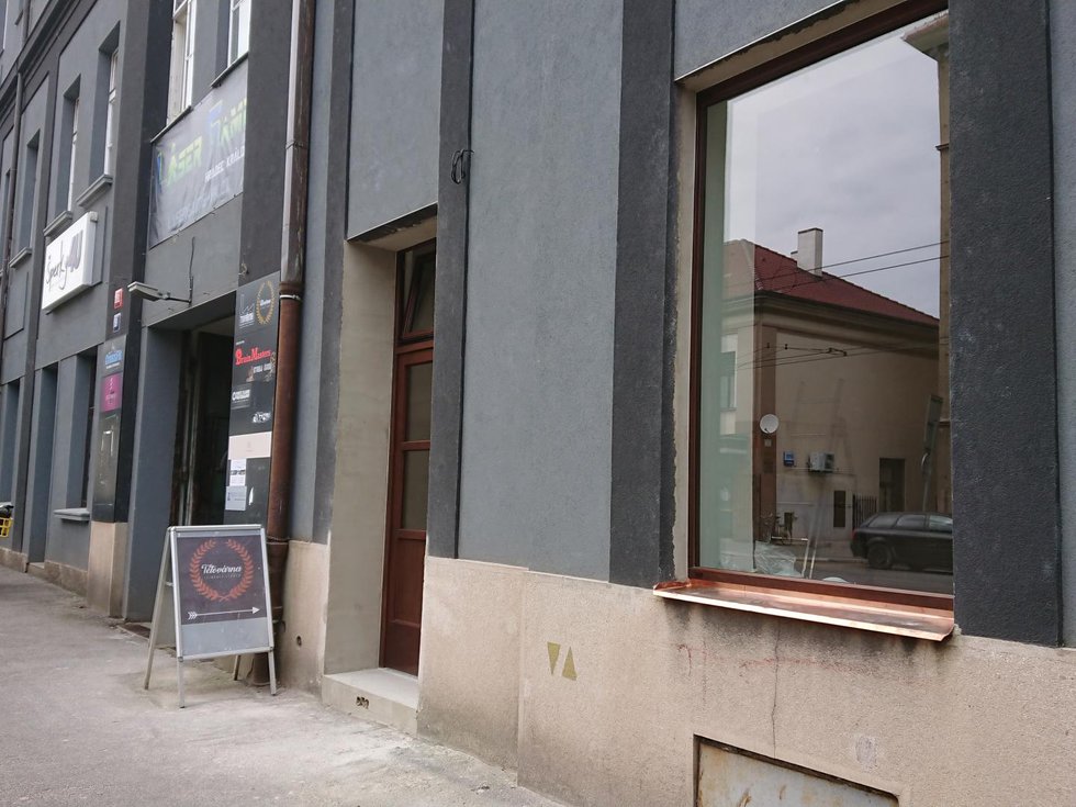 Pronájem obchodu 39 m², Hradec Králové