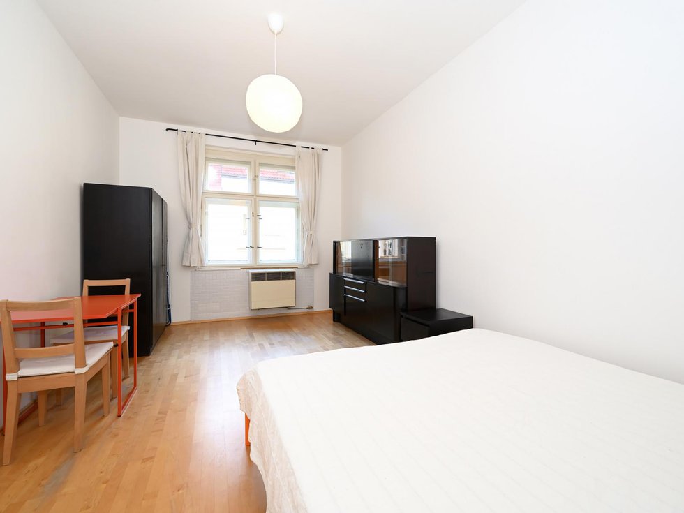 Pronájem bytu 1+kk, garsoniery 34 m², Praha