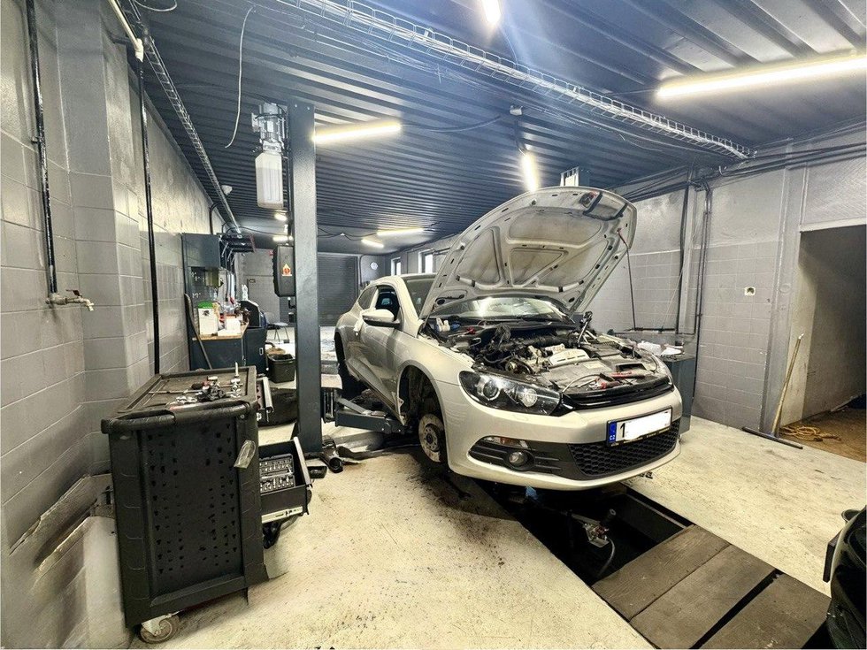 Pronájem výrobního objektu 1209 m², Chrášťany