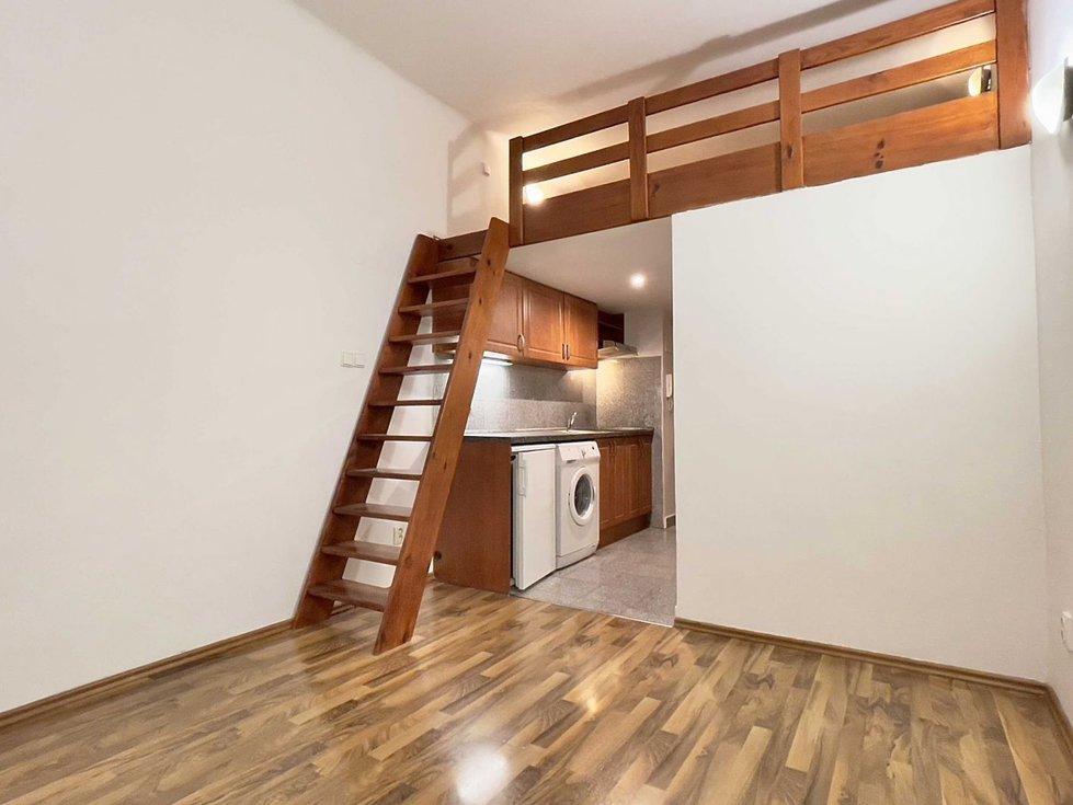 Pronájem bytu 1+kk, garsoniery 17 m², Praha