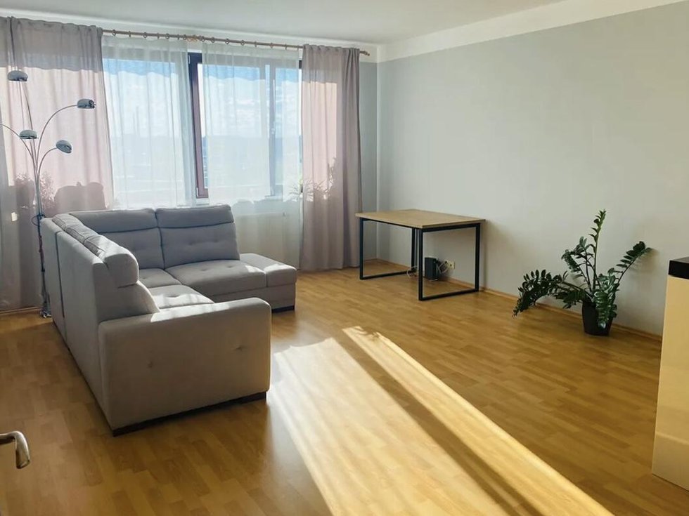 Pronájem bytu 2+kk 72 m², Praha