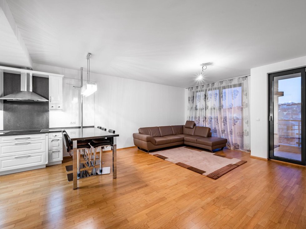 Pronájem bytu 3+kk 92 m², Praha