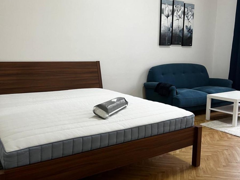 Pronájem bytu 2+kk 60 m², Praha