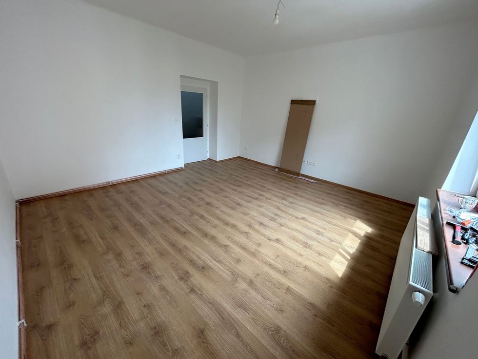 Pronájem bytu 1+kk, garsoniery 40 m², Praha