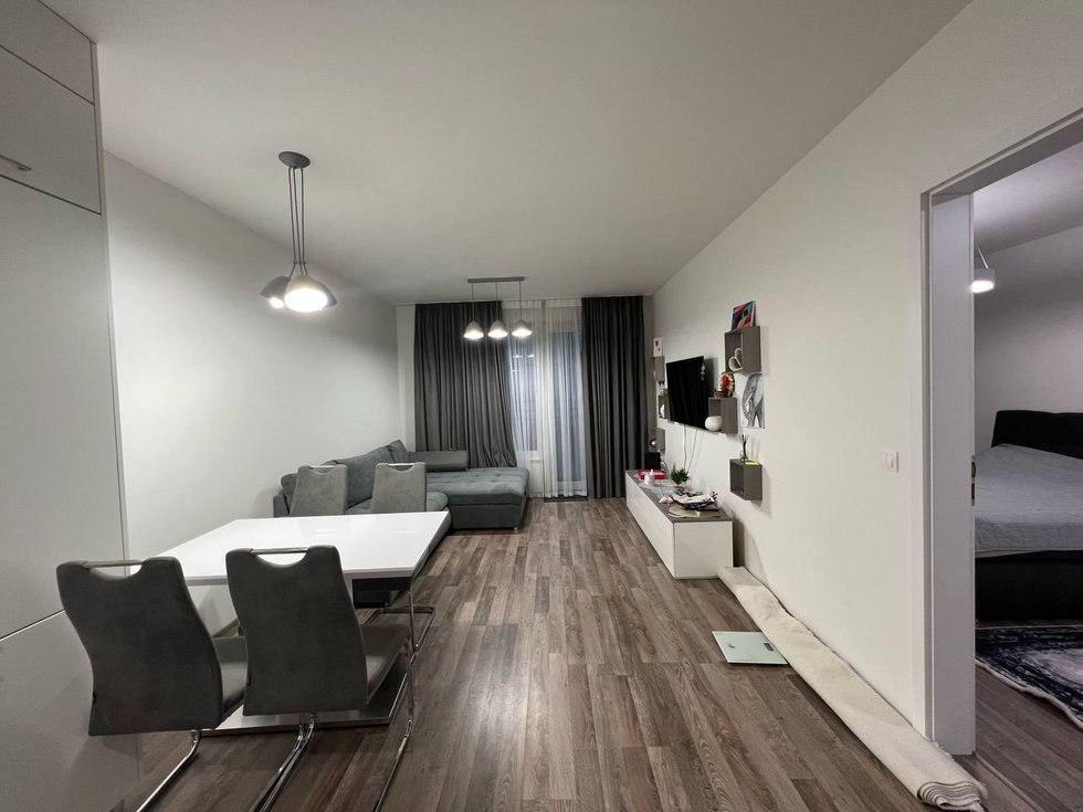 Pronájem bytu 2+kk 65 m², Praha