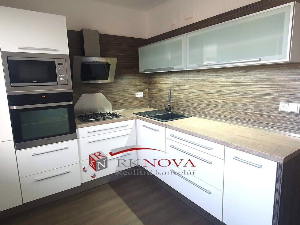 Pronájem bytu 2+1 61 m², Karviná