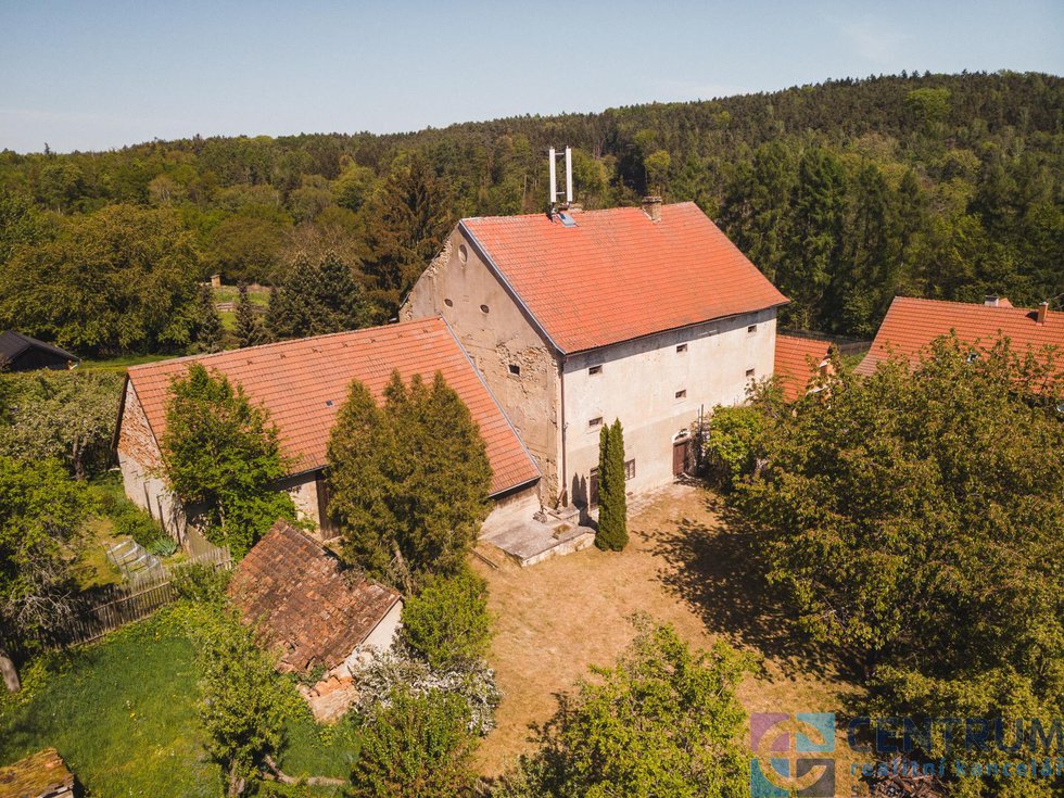 Prodej zemědělské usedlosti 450 m², Medonosy