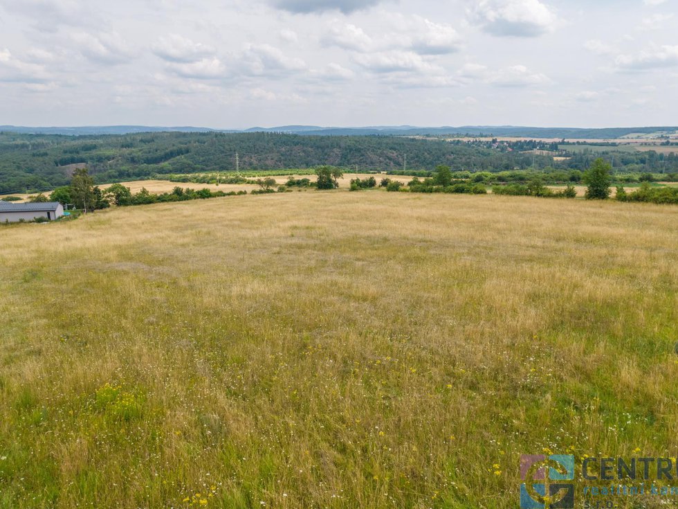 Prodej stavební parcely 1142 m², Černolice