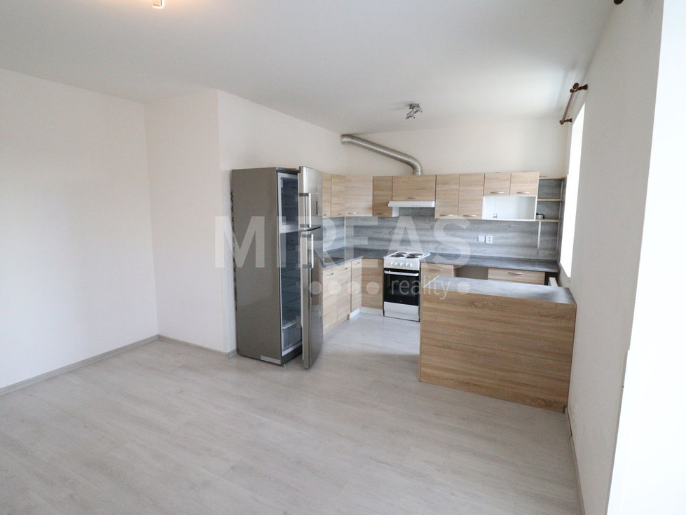 Pronájem bytu 2+kk 53 m², Milovice