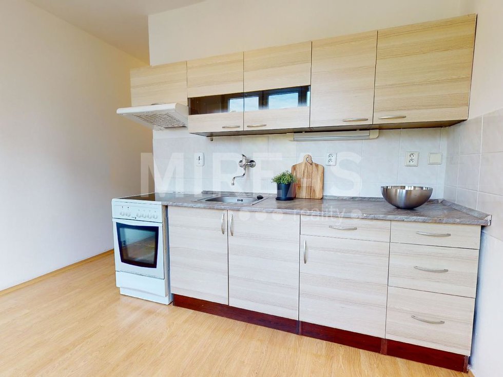 Prodej bytu 2+1 60 m², Milovice