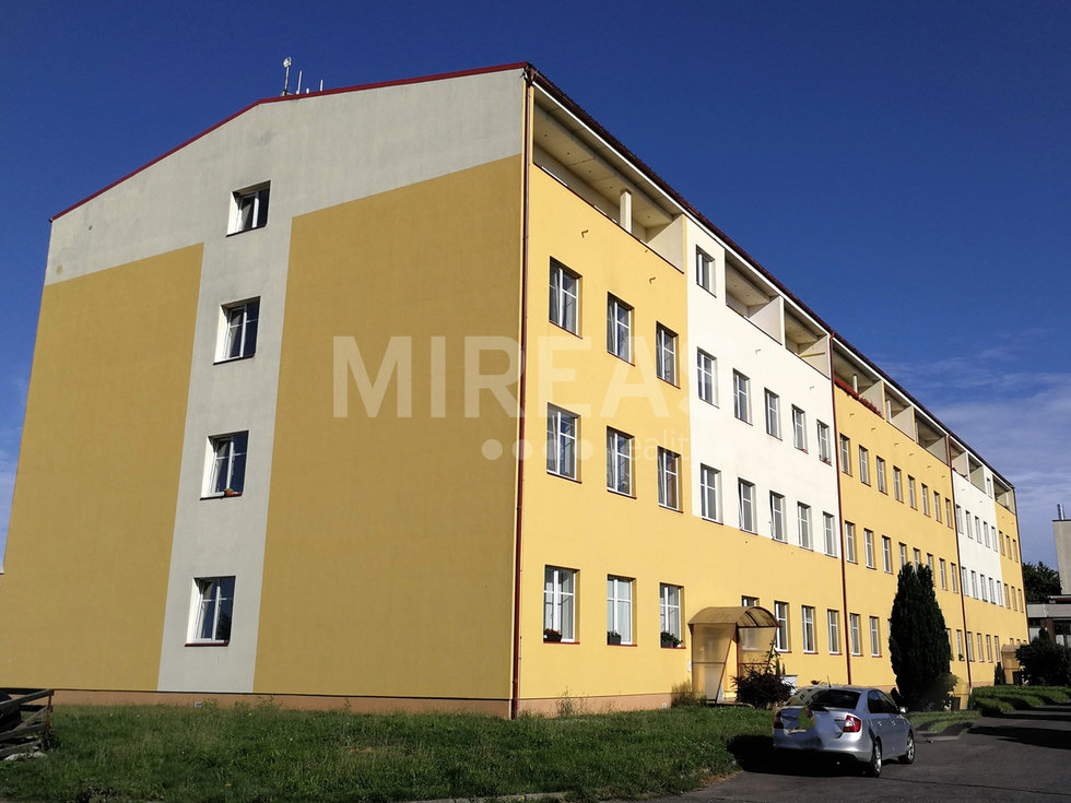 Pronájem bytu 1+1 37 m², Milovice