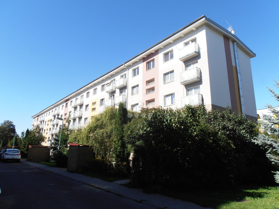 Prodej bytu 2+1 44 m², Milovice