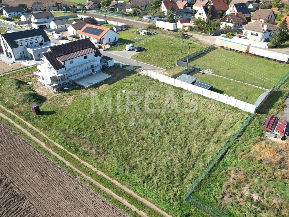 Prodej stavební parcely 1066 m², Nedomice