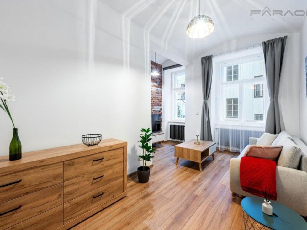 Pronájem bytu 2+1 56 m², Praha