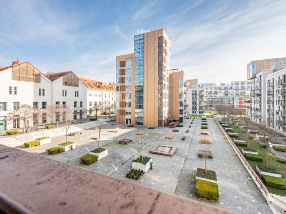 Pronájem bytu 2+kk 103 m², Praha