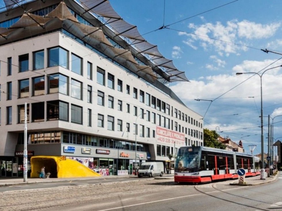 Pronájem kanceláře 545 m², Praha