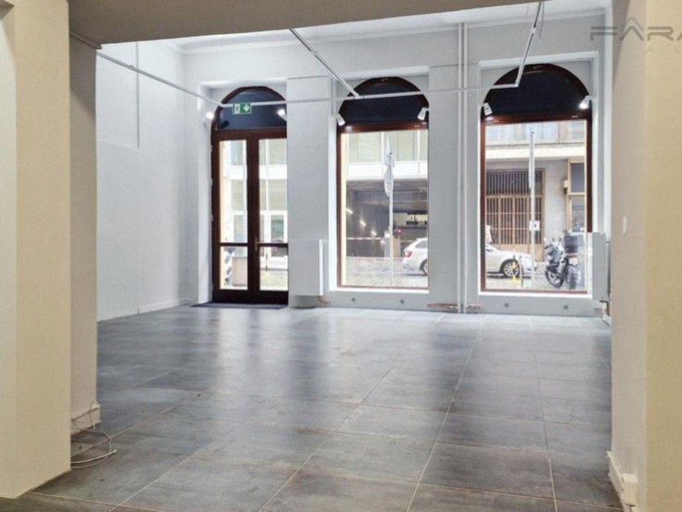 Pronájem obchodu 71 m², Praha