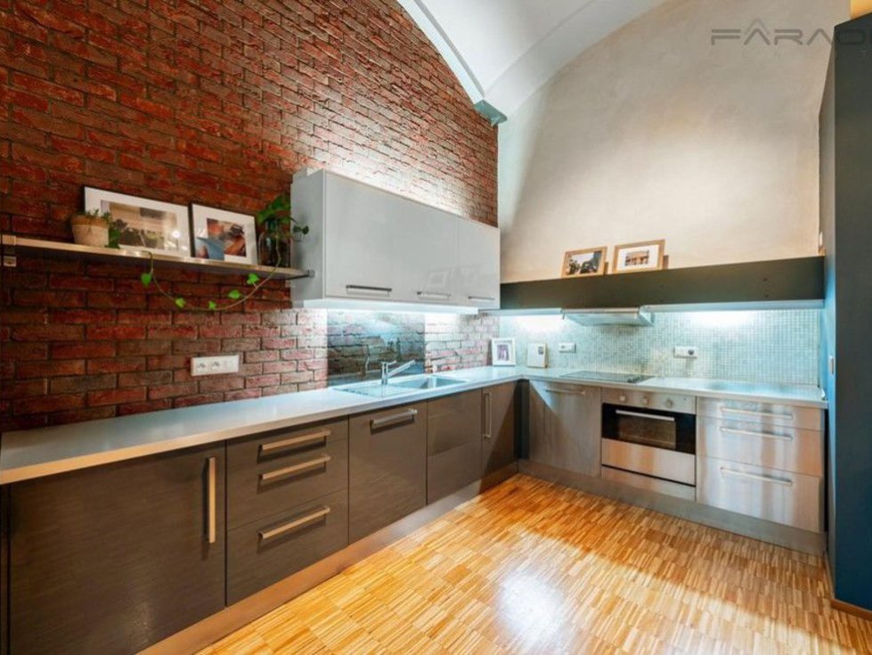 Pronájem bytu 2+kk 73 m², Praha
