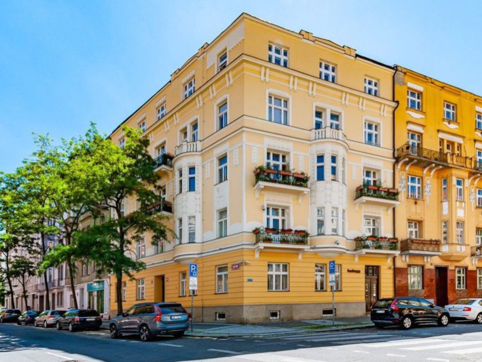 Pronájem bytu 5+1 a více 210 m², Praha