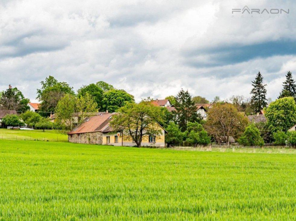 Prodej zemědělské usedlosti 300 m², Kovářov