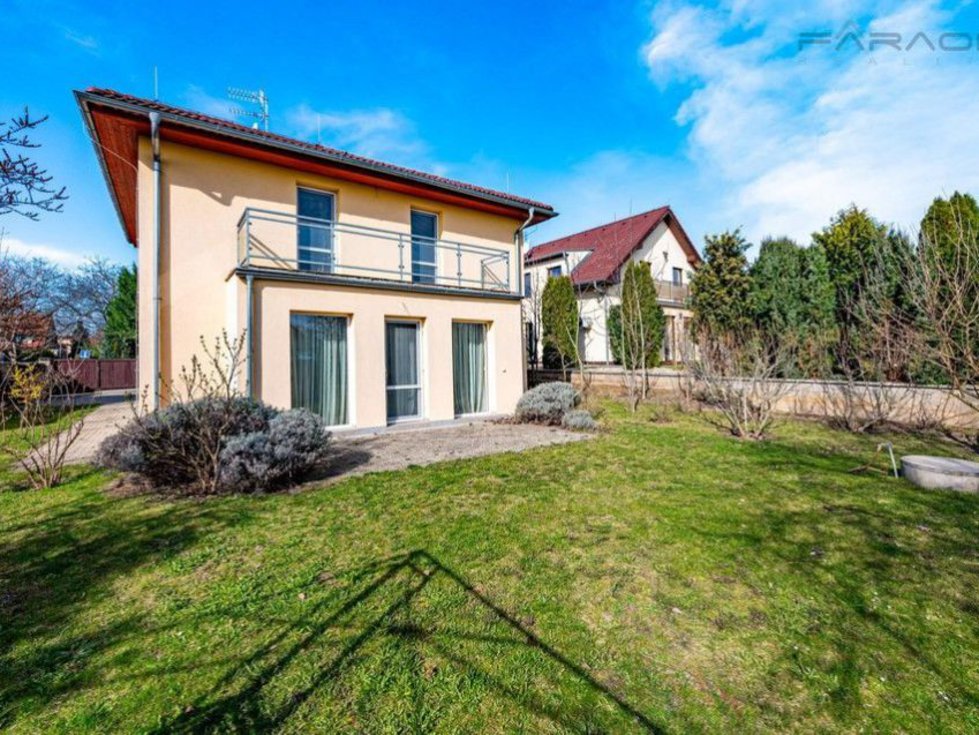 Prodej bytu 5+1 a více 156 m², Líbeznice