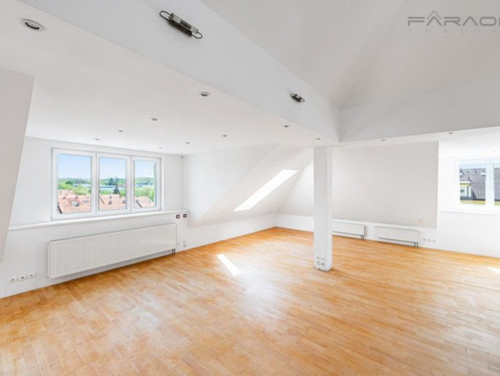 Prodej bytu 3+1 112 m², Praha
