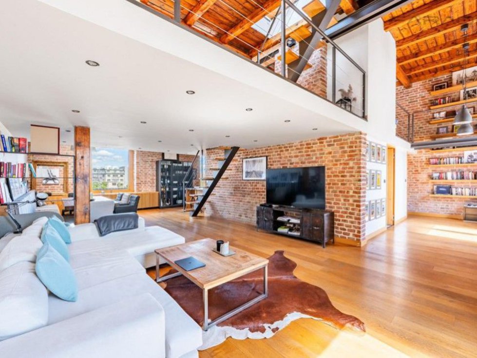 Pronájem bytu 2+kk 180 m², Praha