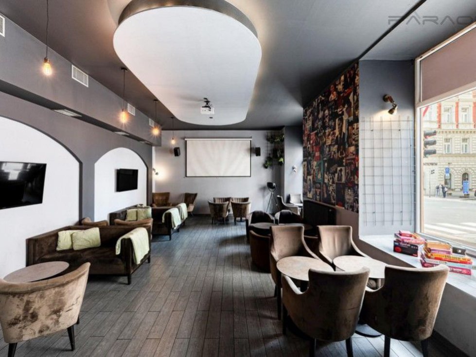 Pronájem obchodu 124 m², Praha