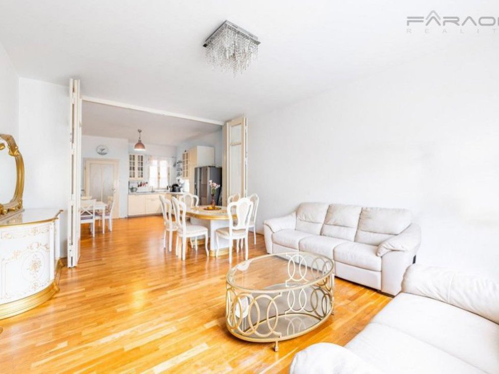 Pronájem bytu 4+1 101 m², Praha