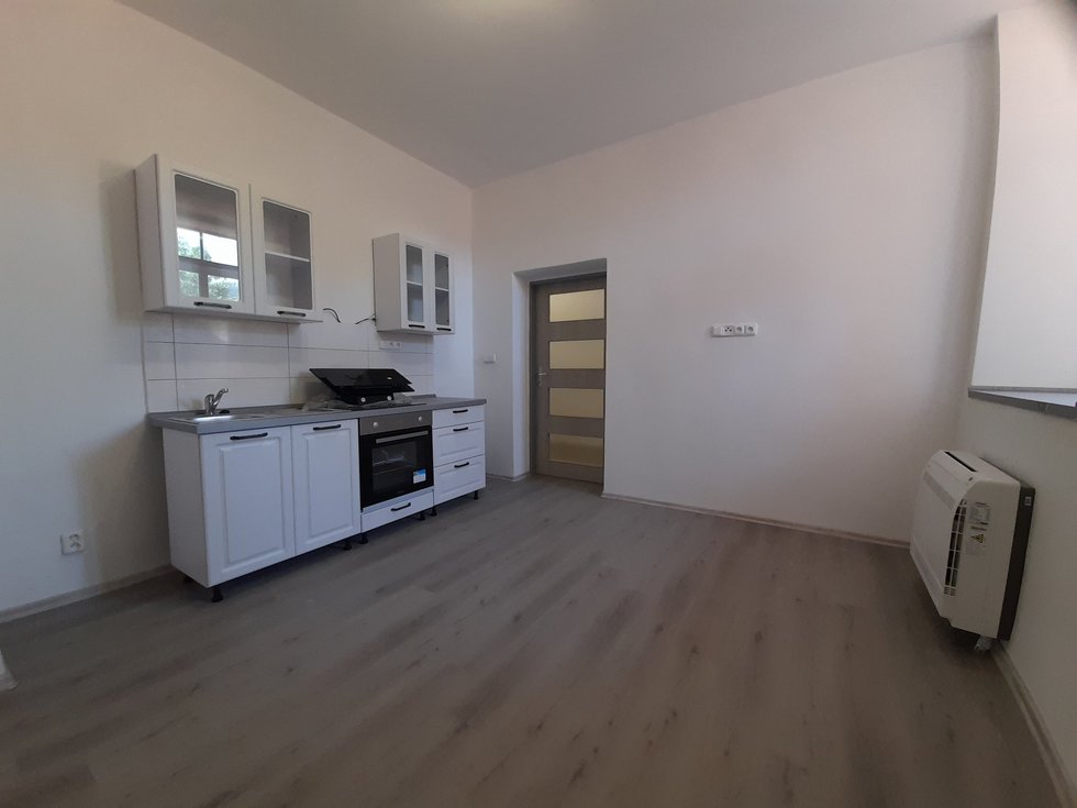 Pronájem bytu 1+kk, garsoniery 40 m², Sušice