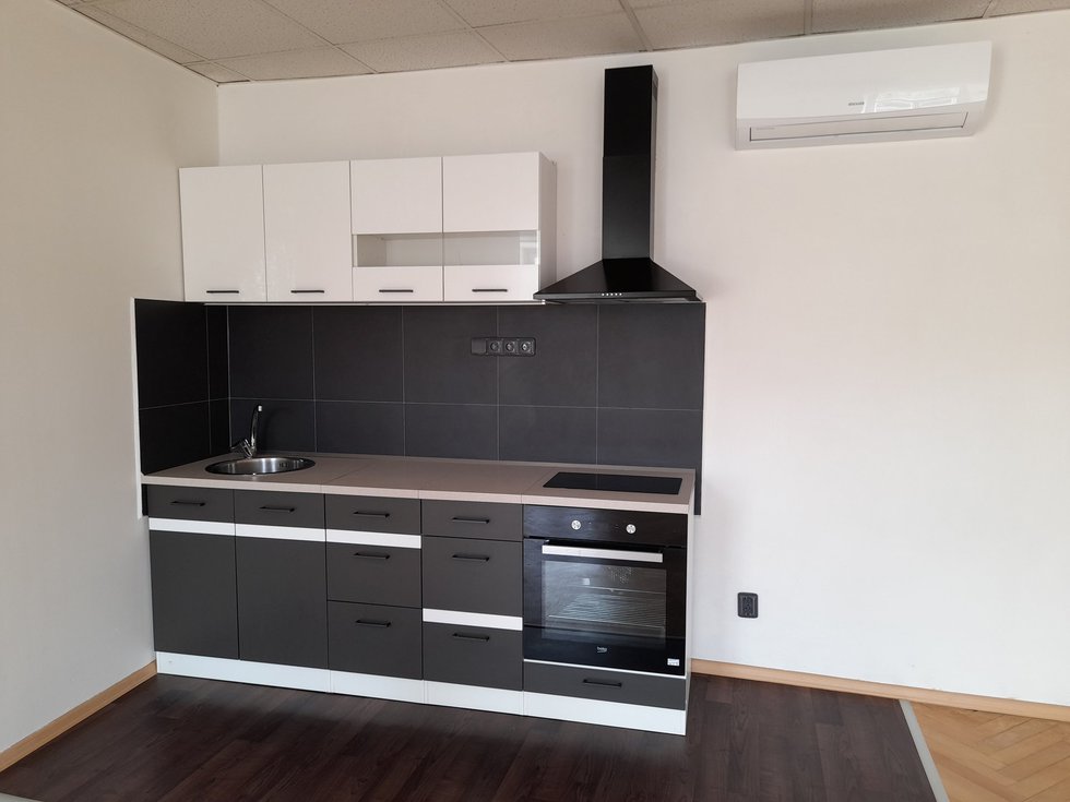 Pronájem bytu 1+kk, garsoniery 50 m², Sušice