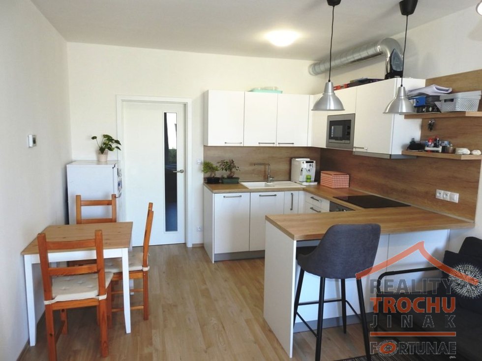 Pronájem bytu 1+kk, garsoniery 34 m², Hradec Králové