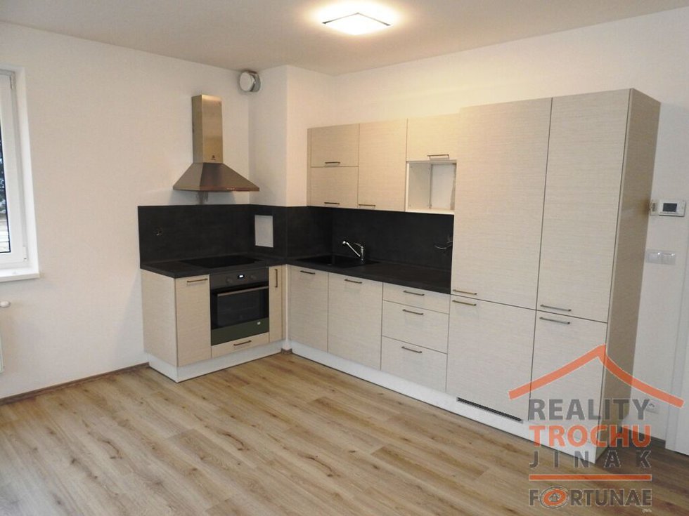 Prodej bytu 3+kk 66 m², Hradec Králové