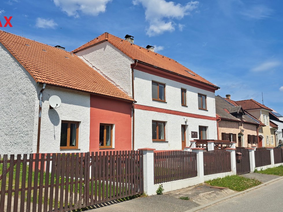 Pronájem bytu 2+1 56 m², Horní Planá