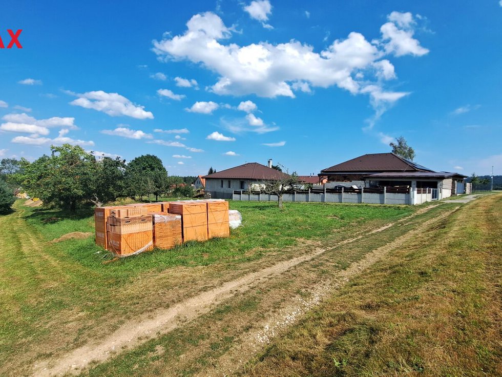 Prodej stavební parcely 1200 m², Římov