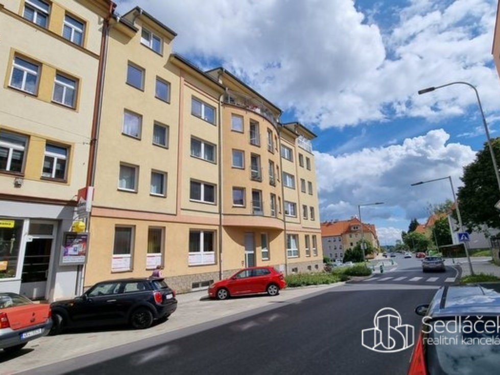 Prodej ordinace 112 m², Cheb
