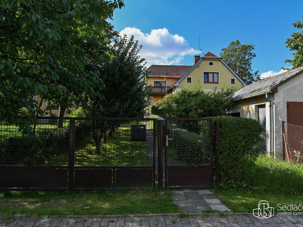 Prodej rodinného domu 200 m², Tři Sekery